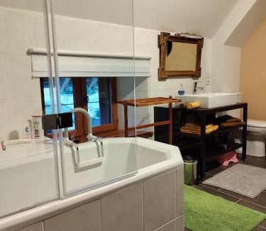 Boyer Bed & Breakfast | La Baudinière, Chambre La Dorée