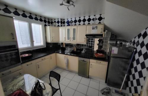 Rungis Apartment | La Belle Lumière