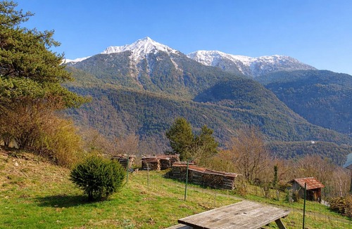 Saint-Paul-sur-Isere Ski Chalet | "La belle savoyarde". Comfortable gite with mountain views. Ideal for recharging your batteries.
