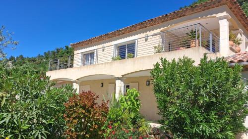 Les Latards Bed & Breakfast | La benvingude CH d'hôte