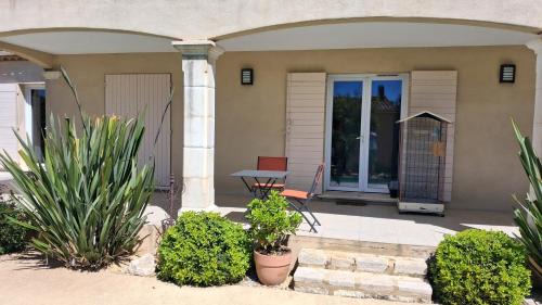 Les Latards Bed & Breakfast | La benvingude CH d'hôte