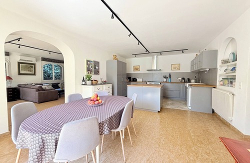 Suze-la-Rousse House | La Bergerie de Suze: Charming residence, heated swimming pool and fenced garden