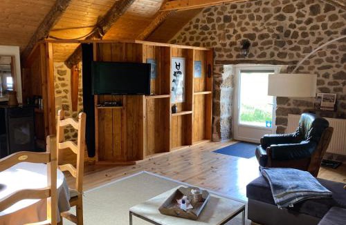 Le Chambon-sur-Lignon Apartment | La Bonbonnière