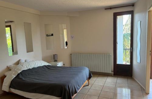 Le Crestet Hotel | La Bonne Humeur