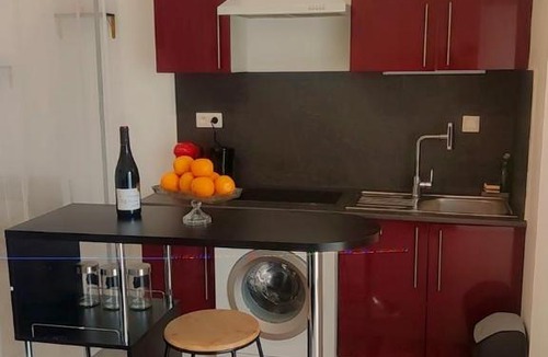 Villeneuve-Saint-Georges Apartment | La Bulle, Studio near Paris, Nature and calm