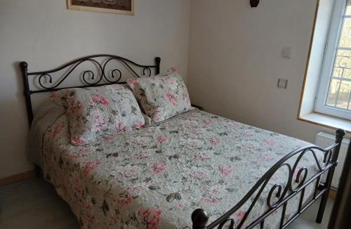 Laperriere-sur-Saone House | La cabane de lancelot Chambre Charmante