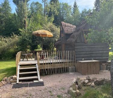 Rasey Other | La cabane de Moïra