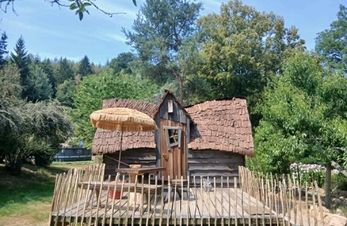 Rasey Other | La cabane de Moïra