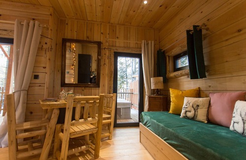 Fournet-Blancheroche Cabin | La Cabane Comtoise Duo Spa