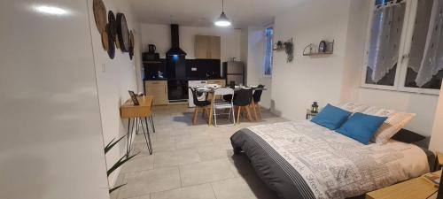 Hericourt Apartment | La Campagne à la ville dans pavillon avec jardin Clos et privatif