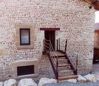 Le Chalon Apartment | La Canopée