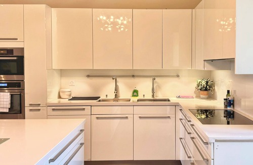 Cuisery House | La Casa Do - A haven of peace on the water's edge