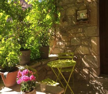 Montpeyroux Bed & Breakfast | La Charmeraie