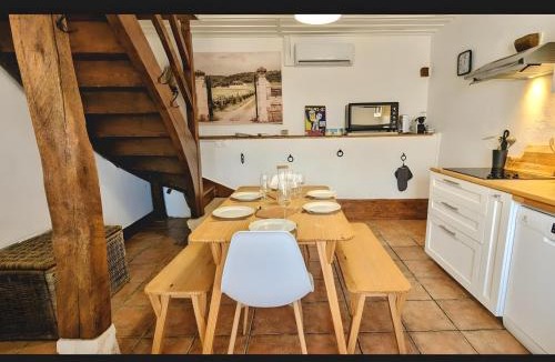 Villy-le-Brule House | La Chouette Burgonde