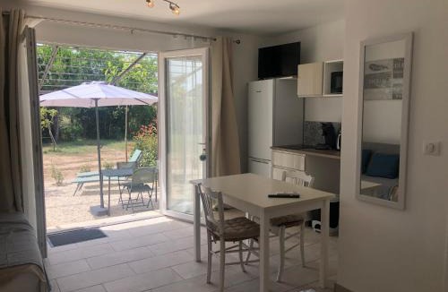 Taillades Bed & Breakfast | La Cigale et la Fourmi