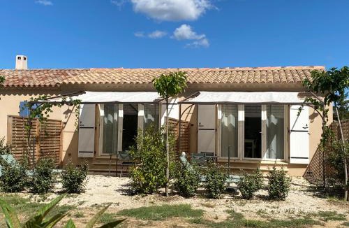 Taillades Bed & Breakfast | La Cigale et la Fourmi