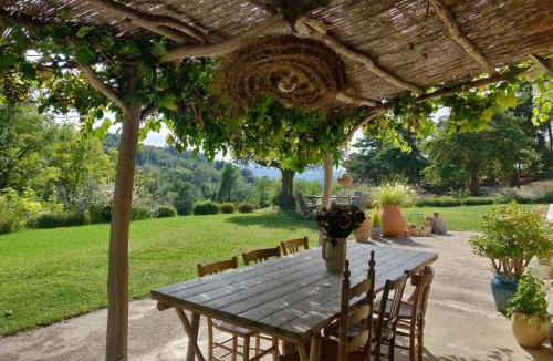 Peyrins Bed & Breakfast | La Clairière de l'Ange Havre de paix en Drôme des Collines