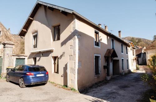 Vuillafans House | La Clef de Sol - Maison de charme au calme avec billard, idéal familles