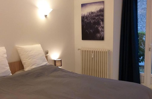 Challes-les-Eaux Apartment | La dépendance du château de Triviers.