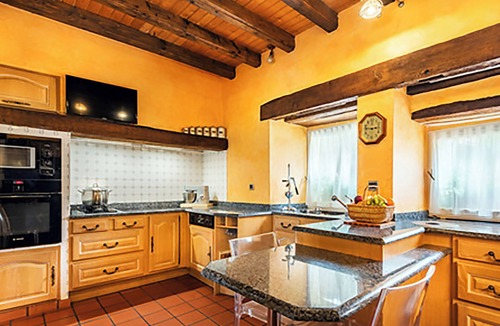 Berig-Vintrange House | LA DAME BLANCHE awaits you. The open view over the countryside will surprise you.