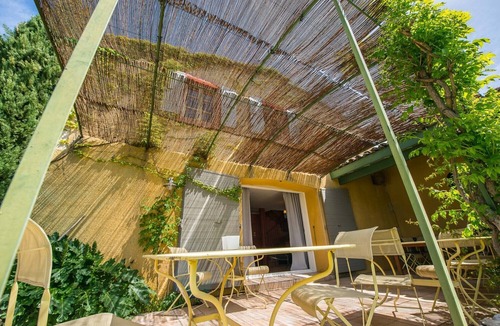 Colonzelle House | La Demeure de Cybèle | Gîte 10 pers. Drôme Provençale | Swimming pool & play area