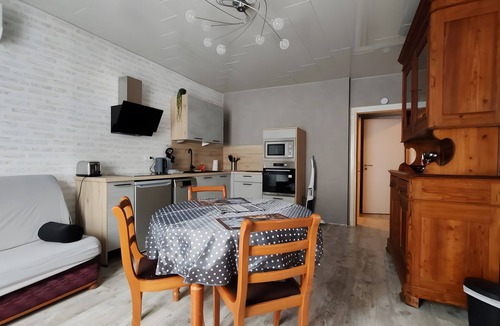 Forges-les-Bains Apartment | La diligence de la poste – Furnished T2 at Domaine Du Hêtre, shared garden & air conditioning