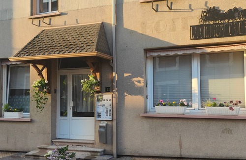 Forges-les-Bains Apartment | La diligence de la poste - Apartment 'Furnished T2 - Domaine Du Charme'