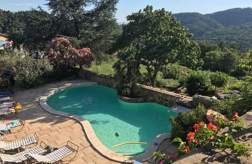 Ailhon House | La Feneire est un Gîte Situé Situé au Coeur de L'ardèche