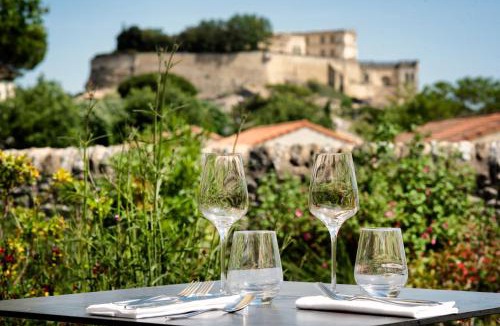 Grignan Hotel | La Ferme Chapouton - Teritoria