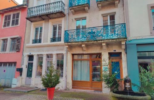 Plombieres-les-Bains Apartment | La Fontaine- Douceur, Centre Historique et Charme