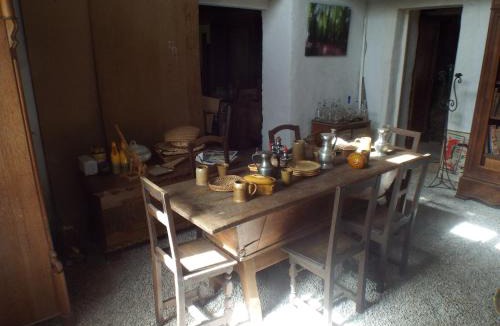 Cramans Bed & Breakfast | la forge du Prosper et de sa Prosperine, chambre d' étape rustique pour randonneurs et voyageurs