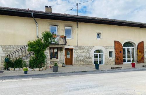 Arinthod Apartment | La Grande Ferme