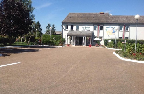 Nitry Hotel | La Grange de Marie