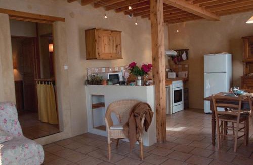 Saint-Antoine-l'Abbaye Bed & Breakfast | La Grange Du Haut