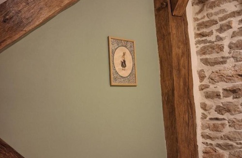 Tournans Bed & Breakfast | La grange famille