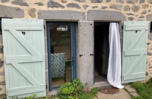 Neuveglise-sur-Truyere House | La Loge de Rose
