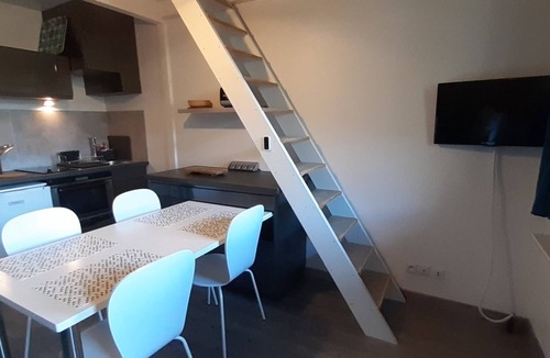 Mijoux Apartment | La Louvatière, in the heart of the village, the ideal place to discover the Monts Jura.