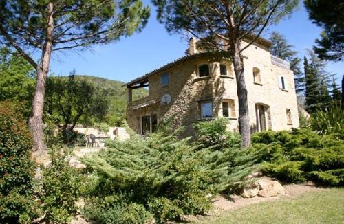 Benivay-Ollon House | La Mélanie