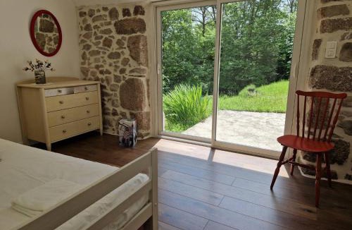 Golinhac House | La Maïoun, entourée de la forêt au calme