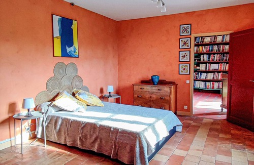 Saint-Paul-Trois-Chateaux House | La Maison de Madeleine, with garden and private swimming pool