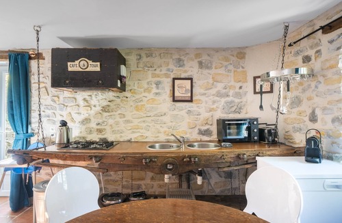 Saint-Alban-sous-Sampzon House | La Magnanerie - Grospierres