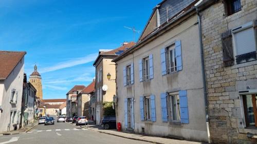 Arbois Apartment | La maison aux volets bleus