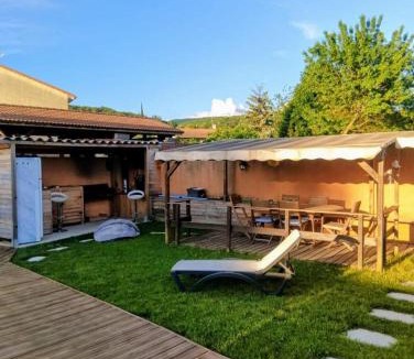 Crest Villa | La maison de Claude avec terrasse et piscine