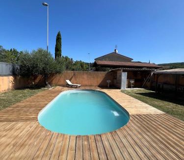 Crest Villa | La maison de Claude avec terrasse et piscine