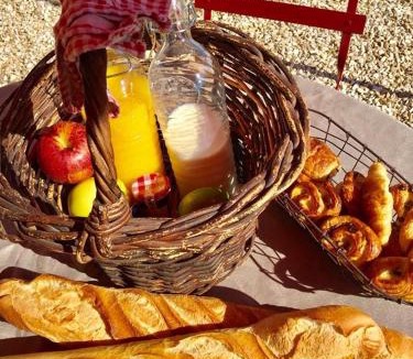Prehy House | La maison de Lucien, gîte au cœur du vignoble Chablisien