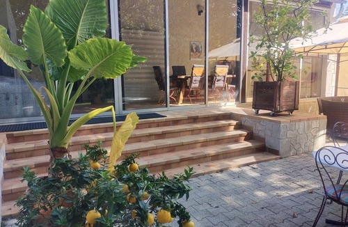 Valreas Villa | La Maison de Maître Potager