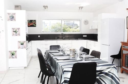 Le Croisic Villa | La Maison des Plages Le Croisic – near beach, port, park and train station