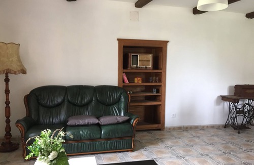 Melay Other | La Maison du Bûcheron Etre Tranquile et Authetique Dans la Campagne