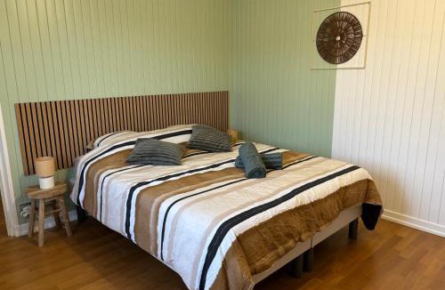 Ecuisses Villa | La Maison du Bief