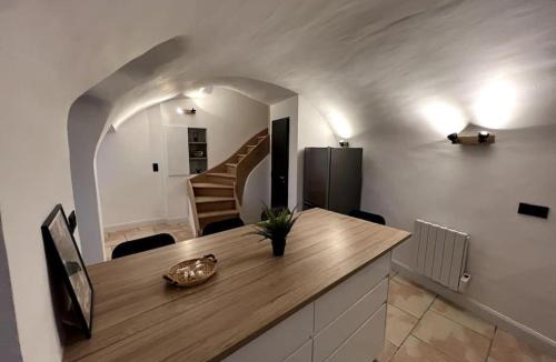 Chateauneuf-du-Rhone House | La Maison du Puits Carré